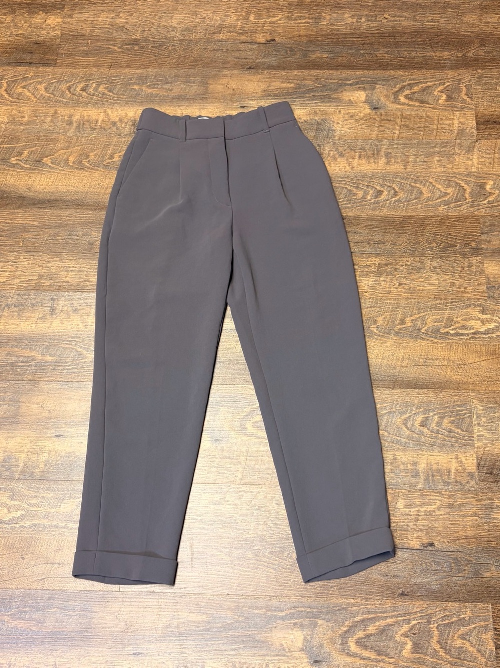 Aritzia Wilfred Pleated High Rise Tapered Cuffed Ankle Trouser Womens 2 Brown